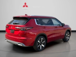 Mitsubishi Outlander SEL FWD 2026
