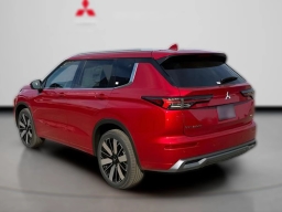 Mitsubishi Outlander SEL FWD 2026