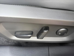 Mitsubishi Outlander SEL FWD 2026