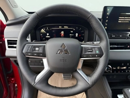 Mitsubishi Outlander SEL FWD 2026