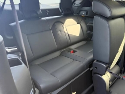 Mitsubishi Outlander SEL FWD 2026
