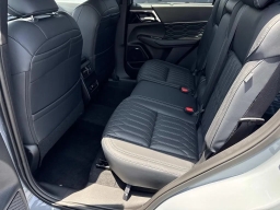 Mitsubishi Outlander SEL S-AWC 2026