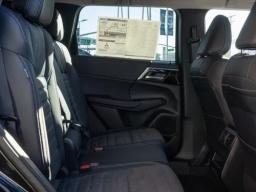Mitsubishi Outlander Plug-In Hybrid SE S-AWC 2025