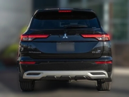 Mitsubishi Outlander Plug-In Hybrid SE S-AWC 2025
