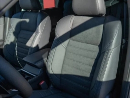 Mitsubishi Outlander Plug-In Hybrid SE S-AWC 2025