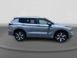 Mitsubishi Outlander Plug-In Hybrid SEL S-AWC 2026