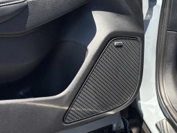 Mitsubishi Outlander Plug-In Hybrid SEL S-AWC 2026