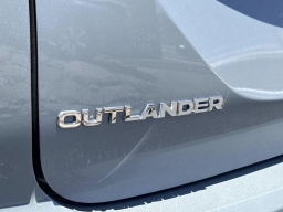 Mitsubishi Outlander Plug-In Hybrid SEL S-AWC 2026