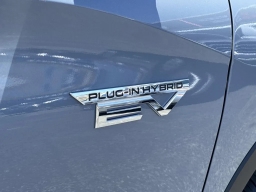 Mitsubishi Outlander Plug-In Hybrid SEL S-AWC 2026