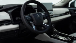 Mitsubishi Outlander Plug-In Hybrid SEL Platinum Edition S-AWC 2025