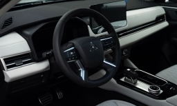Mitsubishi Outlander Plug-In Hybrid SEL Platinum Edition S-AWC 2025
