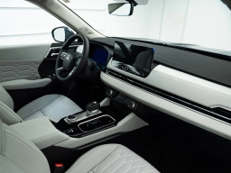 Mitsubishi Outlander Plug-In Hybrid SEL Platinum Edition S-AWC 2025