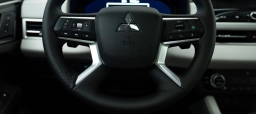 Mitsubishi Outlander Plug-In Hybrid SEL Platinum Edition S-AWC 2025