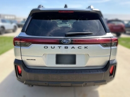 Subaru Outback Limited AWD 2026