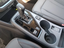 Subaru Crosstrek Limited Hybrid AWD 2026