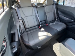 Subaru Crosstrek Limited Hybrid AWD 2026