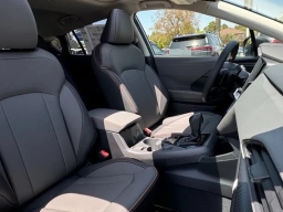 Subaru Crosstrek Limited Hybrid AWD 2026