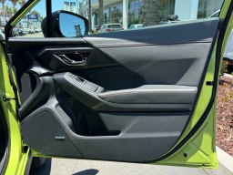 Subaru Crosstrek Limited Hybrid AWD 2026