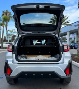 Subaru Crosstrek Limited Hybrid AWD 2026