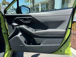 Subaru Crosstrek Limited Hybrid AWD 2026