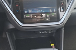 Subaru Crosstrek Limited Hybrid AWD 2026