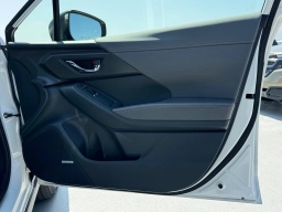 Subaru Crosstrek Limited Hybrid AWD 2026