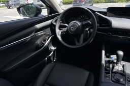 Mazda Mazda3 Sedan 2.5 S Select Sport FWD 2026