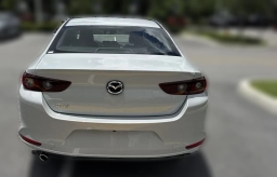 Mazda Mazda3 Sedan 2.5 S Select Sport FWD 2026