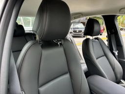 Mazda Mazda3 Sedan 2.5 S Select Sport FWD 2026