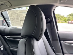 Mazda Mazda3 Sedan 2.5 S Select Sport FWD 2026