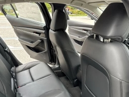 Mazda Mazda3 Sedan 2.5 S Select Sport FWD 2026
