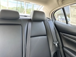 Mazda Mazda3 Sedan 2.5 S Preferred FWD 2026