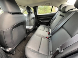Mazda Mazda3 Sedan 2.5 S Preferred FWD 2026