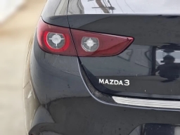 Mazda Mazda3 Sedan 2.5 S Preferred FWD 2026
