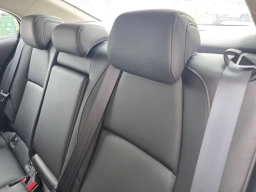 Mazda Mazda3 Sedan 2.5 S Preferred FWD 2026