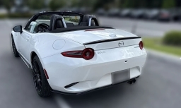 Mazda MX-5 Miata Club Manual 2026