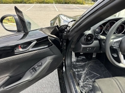 Mazda MX-5 Miata Club Manual 2026