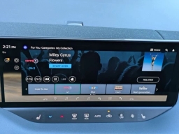 Nissan LEAF SV+ FWD 2026