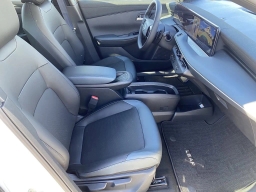 Nissan LEAF SV+ FWD 2026