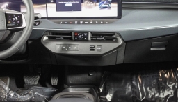 Nissan LEAF SV+ FWD 2026