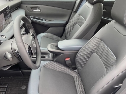 Nissan LEAF PLATINUM+ FWD 2026