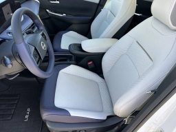 Nissan LEAF PLATINUM+ FWD 2026