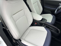 Nissan LEAF PLATINUM+ FWD 2026