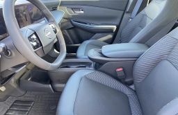 Nissan LEAF PLATINUM+ FWD 2026