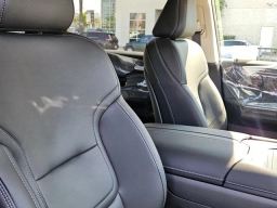 Nissan Armada SV 4x2 2026