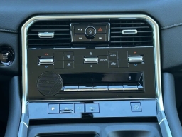 Nissan Armada SV 4x2 2026