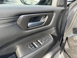 Nissan Armada SV 4x2 2026
