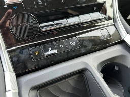 Nissan Armada SV 4x2 2026