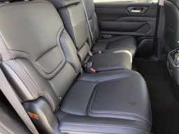 Nissan Armada SV 4x4 2026