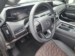Nissan Armada Platinum Reserve 4x4 2026